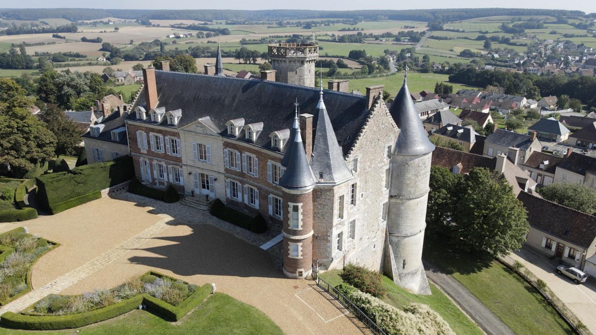 Château de Montmirail Extérieur photo