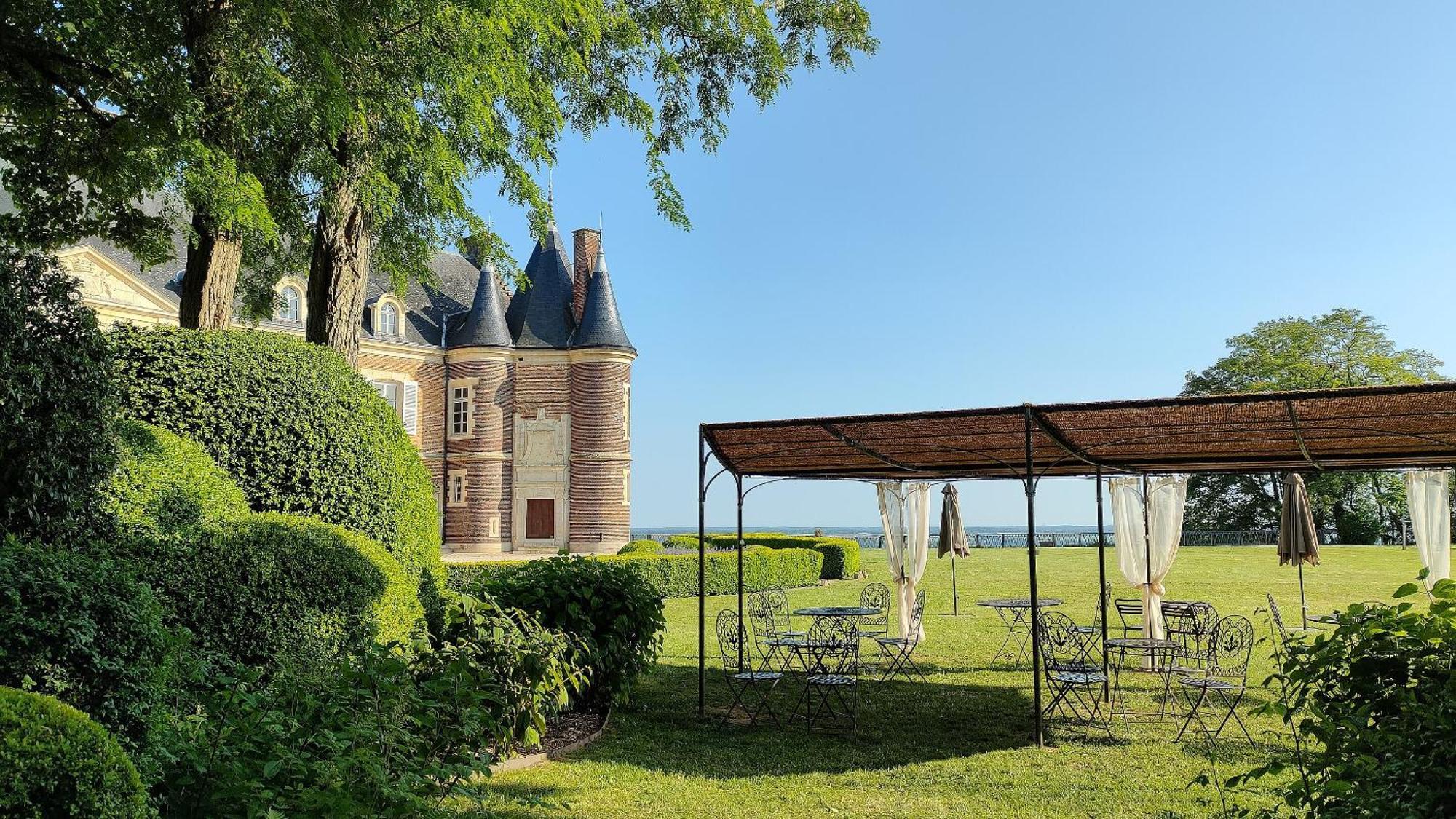 Château de Montmirail Extérieur photo